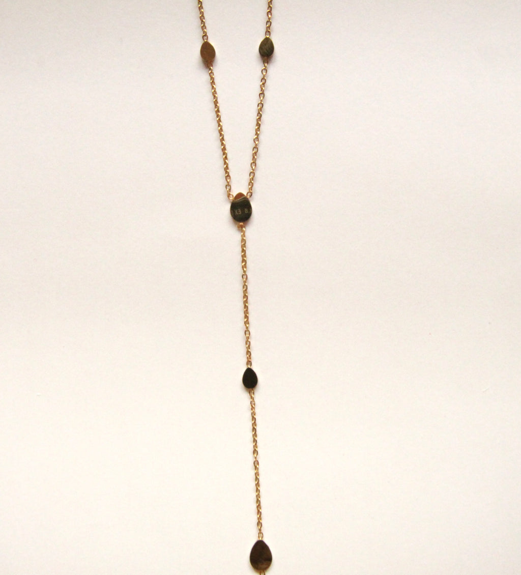 Collar lágrimas largo.